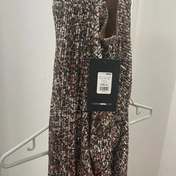 Too small - Picture 6 of 8